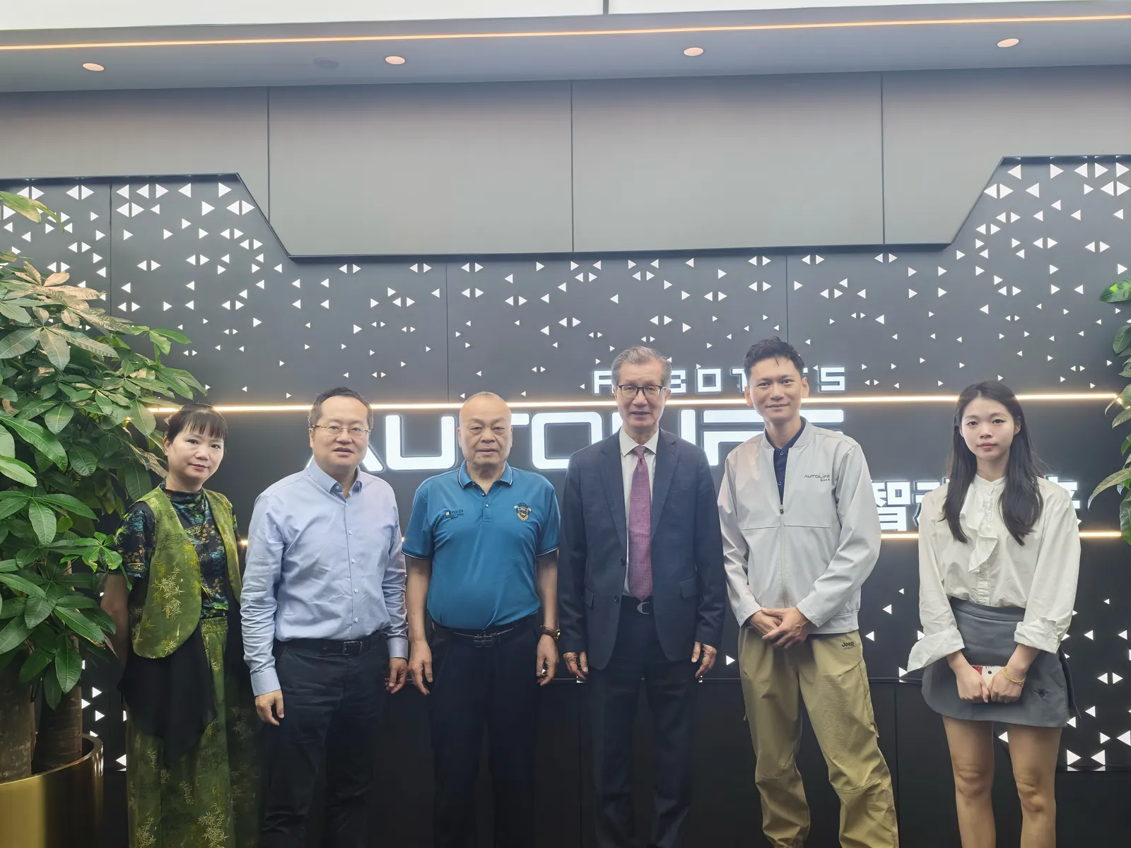 加拿大万锦市副市长陈国治一行莅临智动未来考察现场图片 5